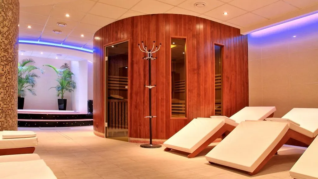 Avanti Hotel Brno 4*,